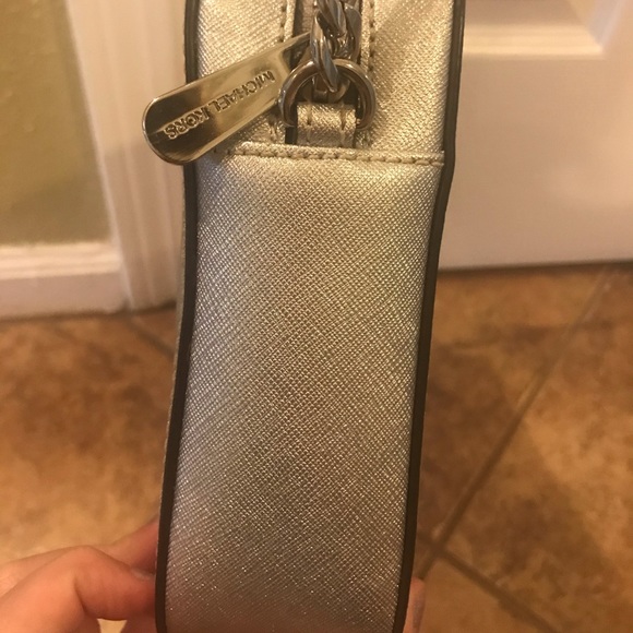 Michael Kors chain purse - Picture 6 of 10